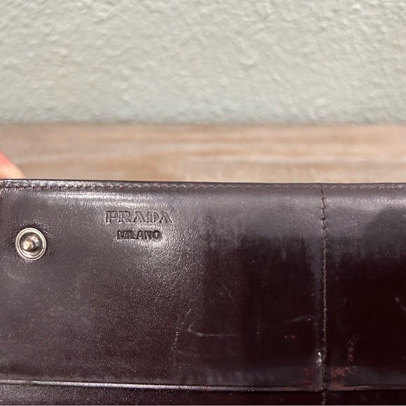 Authentic Vintage Women’s Prada Wallet - Picture 9 of 15